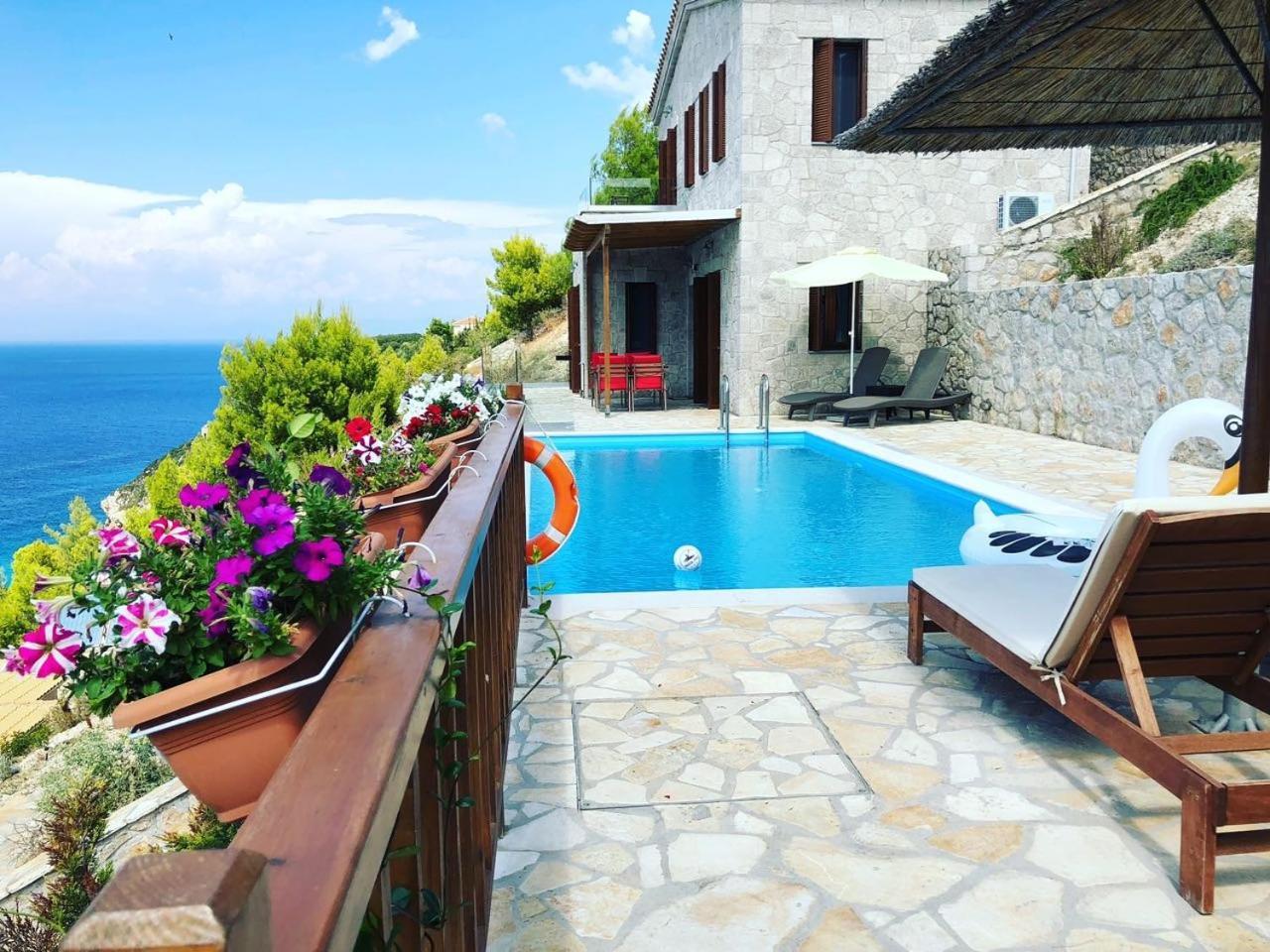 Milos Paradise Luxury Villas Agios Nikitas Exterior photo
